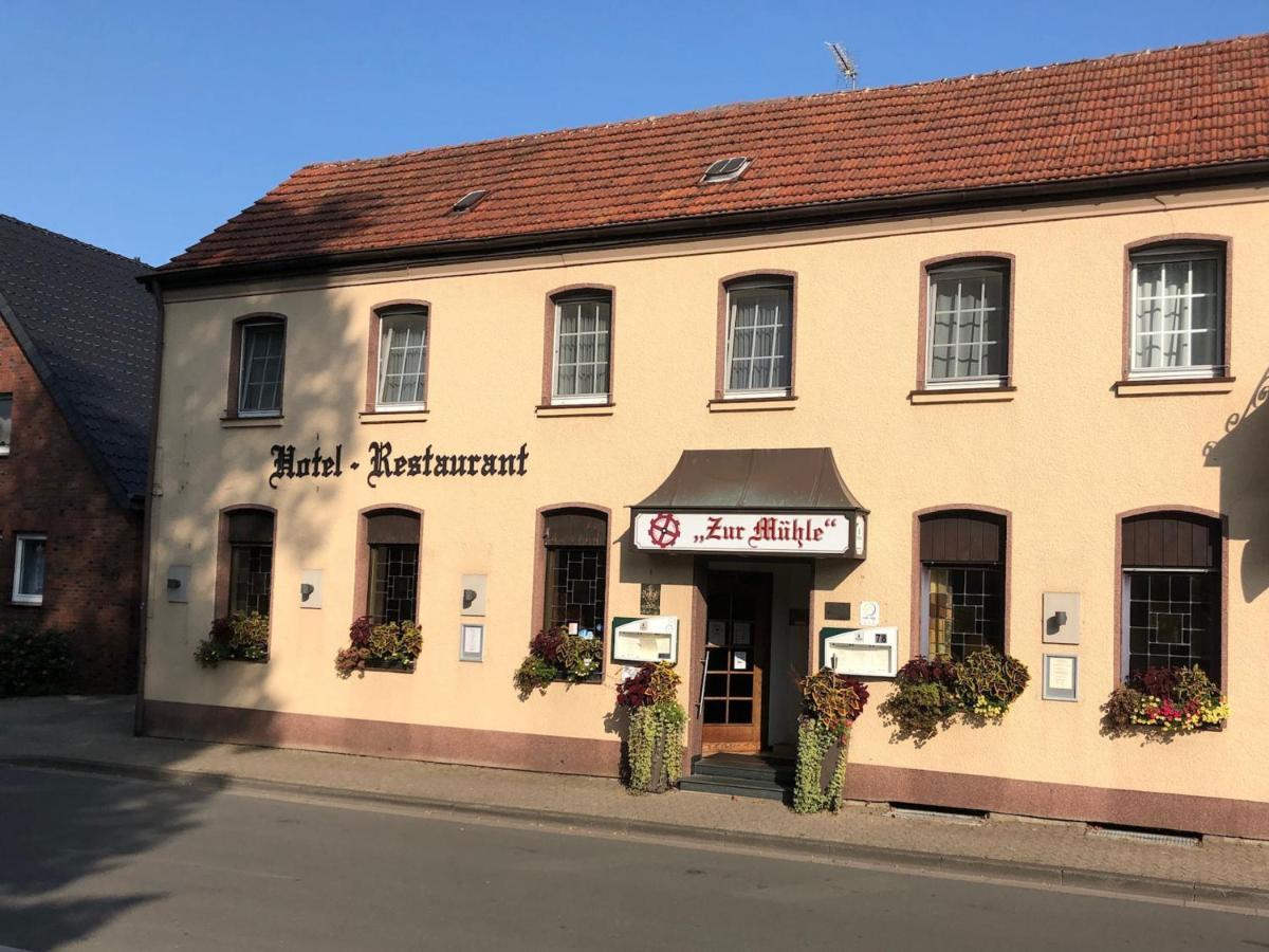 Hotel-Restaurant Zur Muehle 스켐벡 외부 사진
